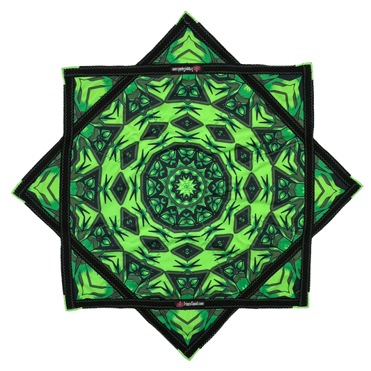 inking.034 - Green Robotic Fractal Flowstar (UV-Reactive) 14"